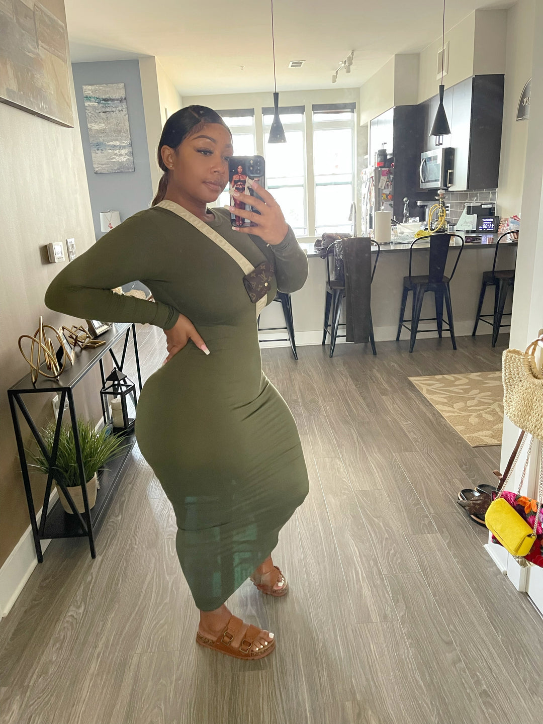 Get Dress & Go - We Stay Pretty